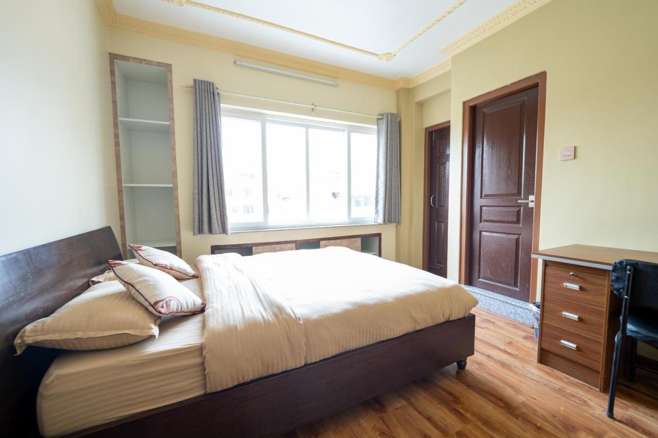 Shine Homestay Famille Francophone - Shine Home And Apartment Катманду Экстерьер фото