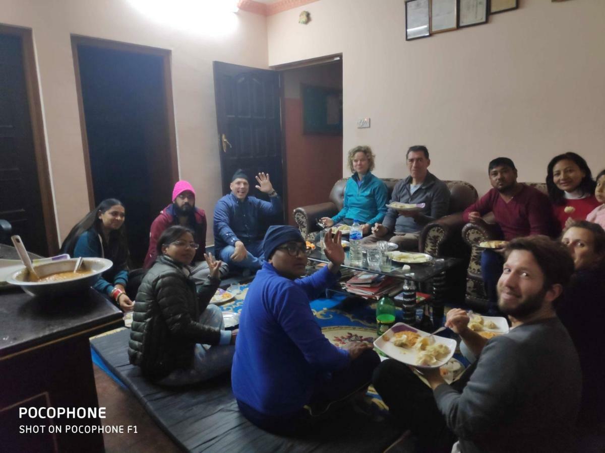 Shine Homestay Famille Francophone - Shine Home And Apartment Катманду Экстерьер фото